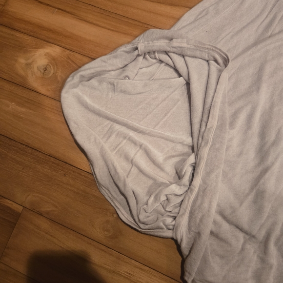 Flowy Top - Picture 2 of 8